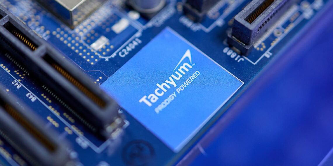 Tachyum Logo on chip