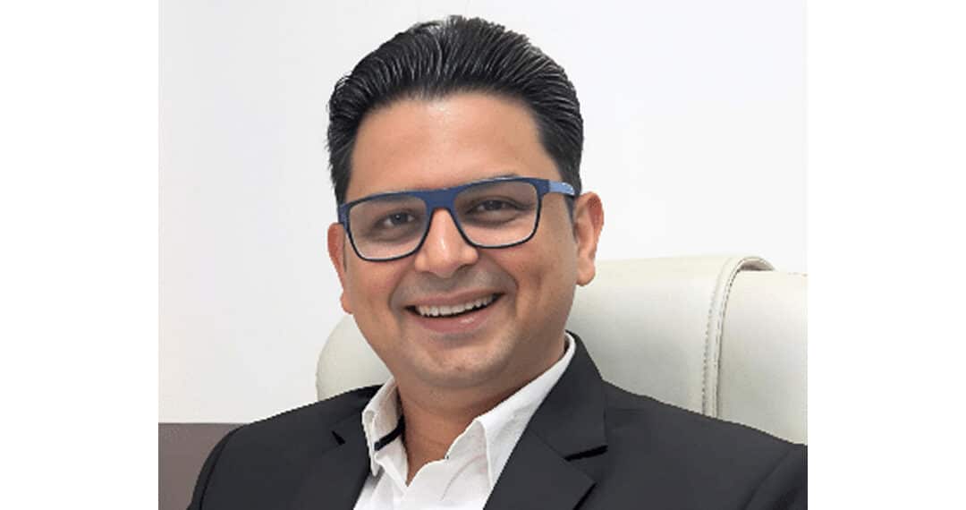 Solitaire Launches 4K AI Interactive Displays for Smart Classrooms