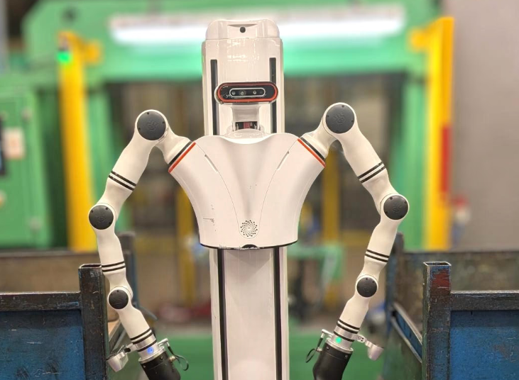 Semi Humanoid Robot - Autonomique