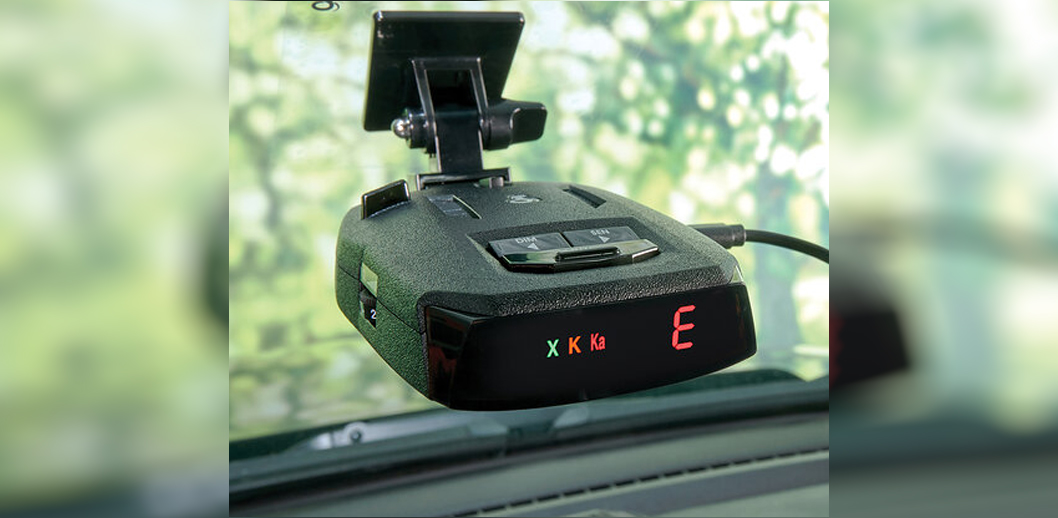 Cobra Launches RAD 390 Affordable Radar Detector for Everyday Drivers