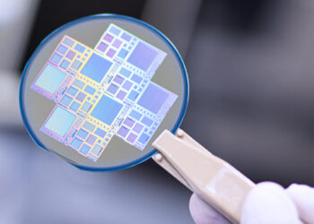 Great Sky's SOEN (superconducting optoelectronic network) wafer