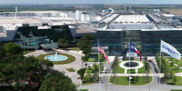 Samsung Austin Semiconductor’s Austin campus, left, and Taylor campus.